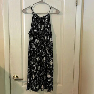 Banana republic🔥size small, black, and white dress! EUC